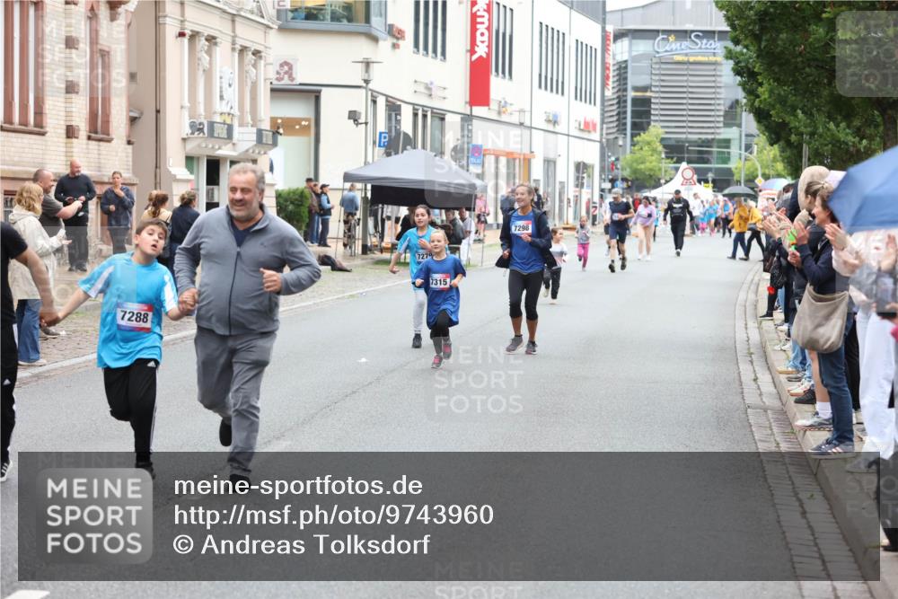 12.06.2026 - Holstenköstenlauf Andreas Tolksdorf http://msf.ph/oto/9743960 12.06.2026 17:07:52 Laufen 7288, 7279, 7315, 7298 meine-sportfotos.de
