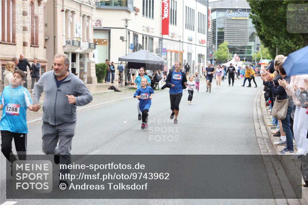 12.06.2026 - Holstenköstenlauf Andreas Tolksdorf http://msf.ph/oto/9743962 12.06.2026 17:07:53 Laufen 7288, 7315, 7298 meine-sportfotos.de