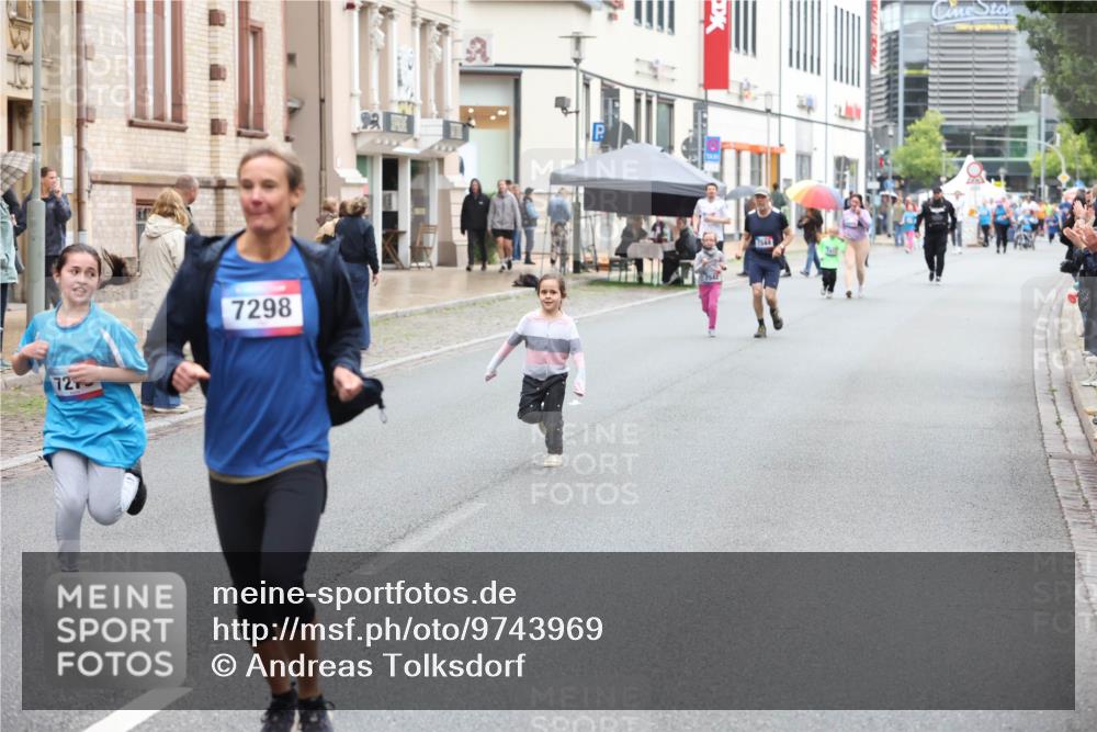 12.06.2026 - Holstenköstenlauf Andreas Tolksdorf http://msf.ph/oto/9743969 12.06.2026 17:07:58 Laufen 72, 7298, 7544 meine-sportfotos.de