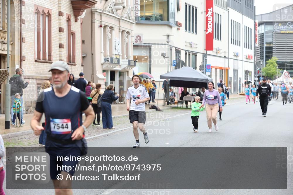 12.06.2026 - Holstenköstenlauf Andreas Tolksdorf http://msf.ph/oto/9743975 12.06.2026 17:08:08 Laufen 7544, 3726 meine-sportfotos.de