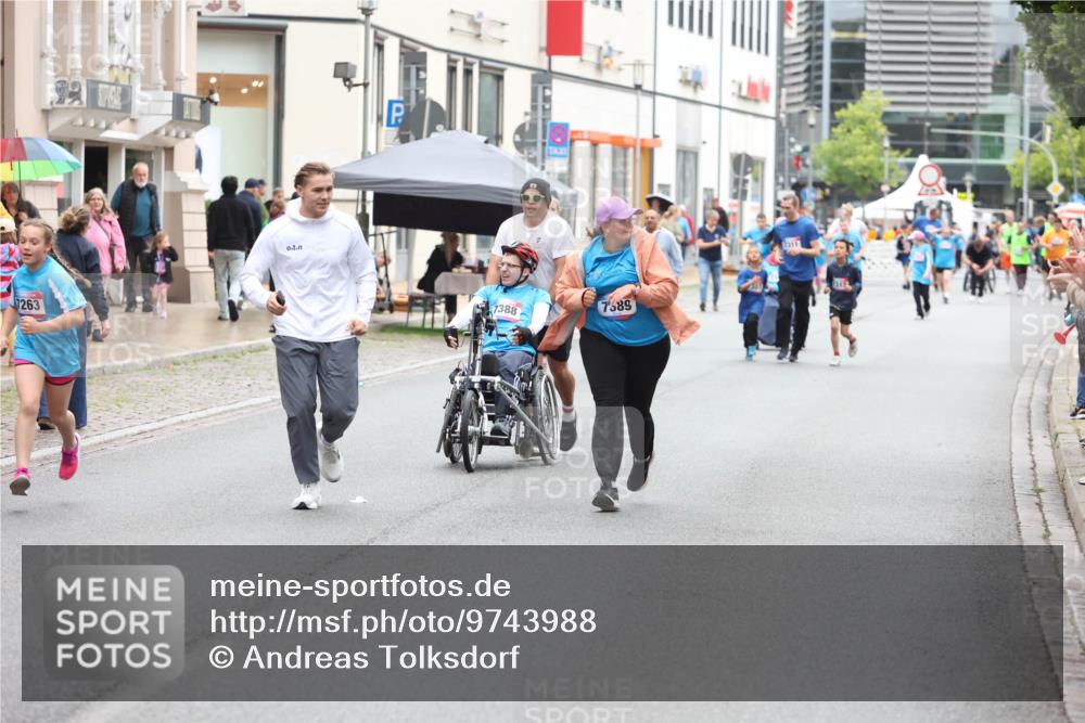 12.06.2026 - Holstenköstenlauf Andreas Tolksdorf http://msf.ph/oto/9743988 12.06.2026 17:08:23 Laufen 7263, 1388, 7389 meine-sportfotos.de