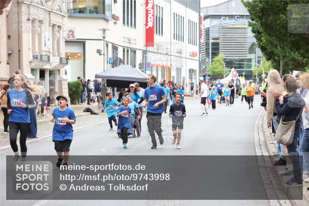 12.06.2026 - Holstenköstenlauf Andreas Tolksdorf http://msf.ph/oto/9743998 12.06.2026 17:08:32 Laufen 7310, 7305, 7285, 307, 7311, 7312 meine-sportfotos.de
