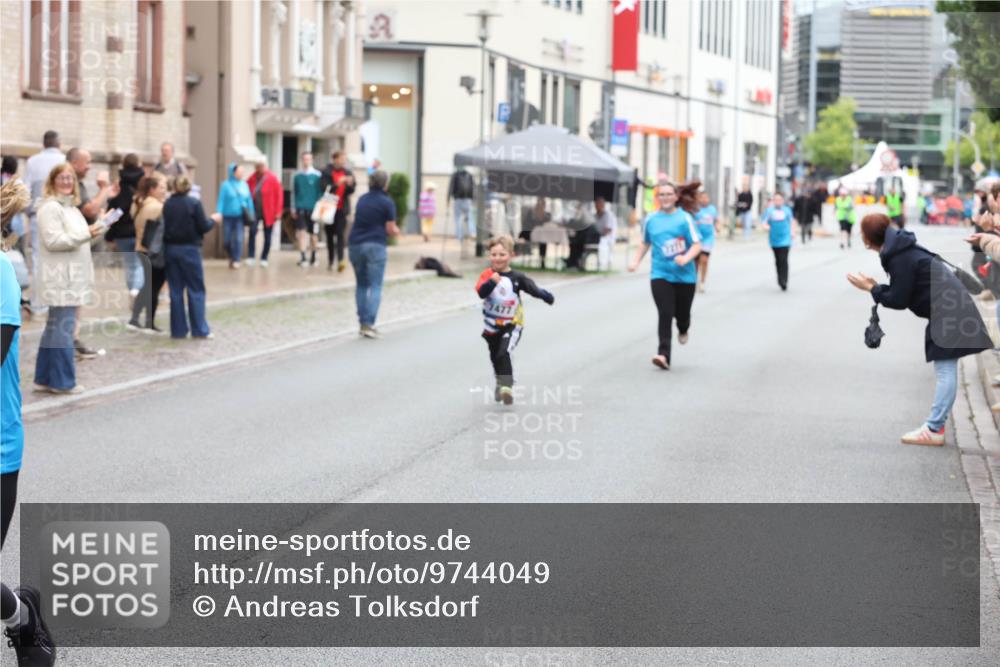 12.06.2026 - Holstenköstenlauf Andreas Tolksdorf http://msf.ph/oto/9744049 12.06.2026 17:09:19 Laufen 949 meine-sportfotos.de