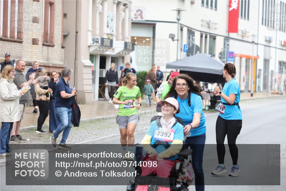 12.06.2026 - Holstenköstenlauf Andreas Tolksdorf http://msf.ph/oto/9744098 12.06.2026 17:10:49 Laufen 4220, 7392, 710 meine-sportfotos.de