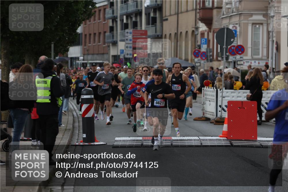 12.06.2026 - Holstenköstenlauf Andreas Tolksdorf http://msf.ph/oto/9744125 12.06.2026 17:33:15 Laufen 3241, 3314, 3311, 4594, 4621, 3333 meine-sportfotos.de