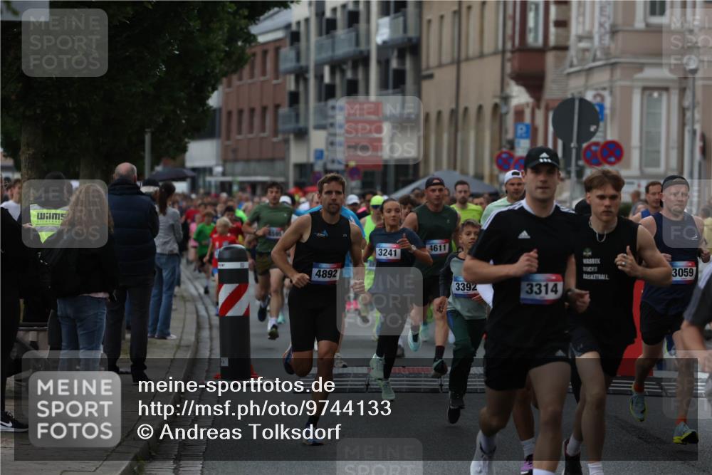 12.06.2026 - Holstenköstenlauf Andreas Tolksdorf http://msf.ph/oto/9744133 12.06.2026 17:33:20 Laufen 4892, 3241, 4611, 3392, 3314, 3059 meine-sportfotos.de