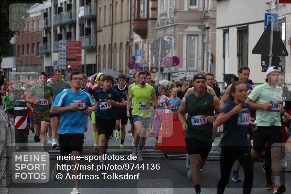 12.06.2026 - Holstenköstenlauf Andreas Tolksdorf http://msf.ph/oto/9744136 12.06.2026 17:33:22 Laufen 4595, 98, 4674, 15, 0, 72, 3961, 3876, 4611, 20, 3241, 3291 meine-sportfotos.de
