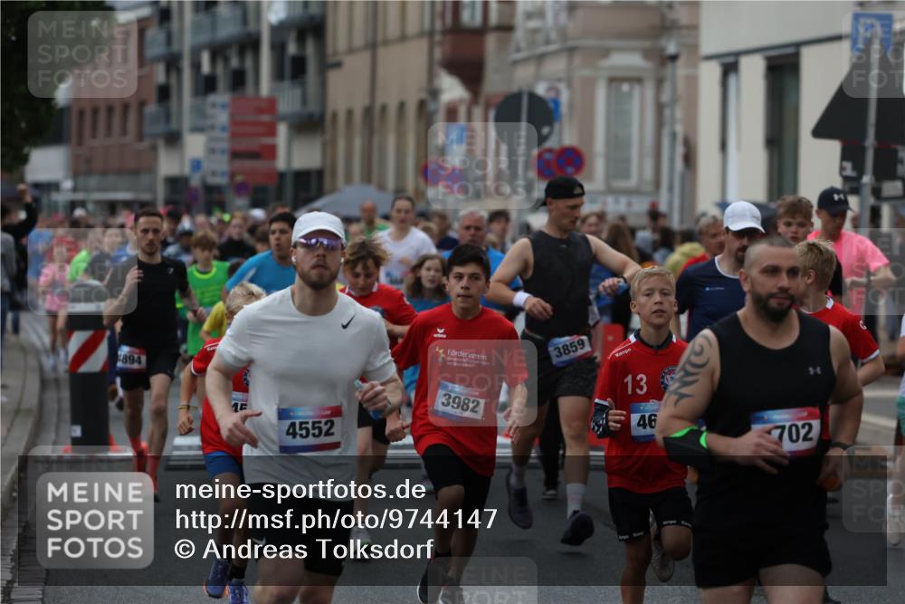 12.06.2026 - Holstenköstenlauf Andreas Tolksdorf http://msf.ph/oto/9744147 12.06.2026 17:33:28 Laufen 4894, 15, 3859, 4552, 3982, 14, 13, 46, 702 meine-sportfotos.de