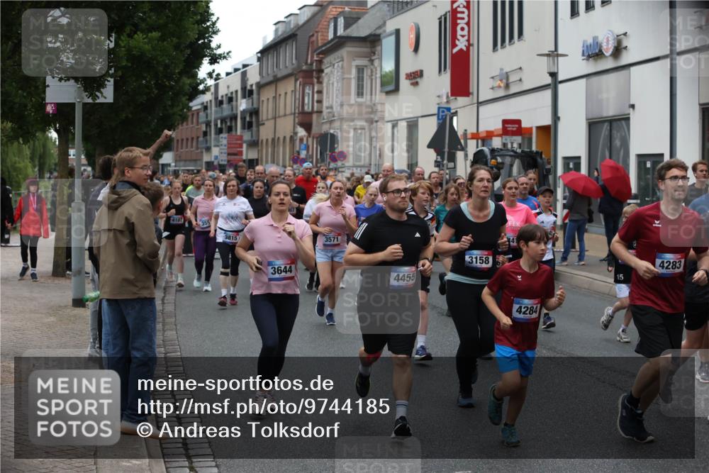 12.06.2026 - Holstenköstenlauf Andreas Tolksdorf http://msf.ph/oto/9744185 12.06.2026 17:34:03 Laufen 4107, 355, 3815, 3644, 3571, 4455, 3158, 4284, 15, 4283 meine-sportfotos.de