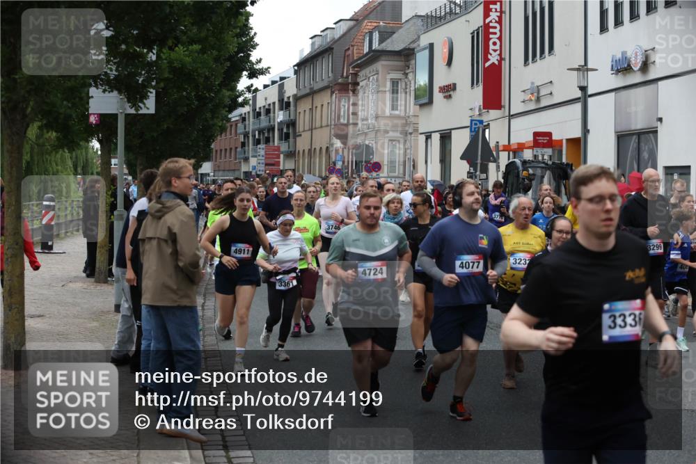 12.06.2026 - Holstenköstenlauf Andreas Tolksdorf http://msf.ph/oto/9744199 12.06.2026 17:34:10 Laufen 4911, 3361, 3746, 4724, 4077, 3775, 3232, 3299, 400, 333 meine-sportfotos.de