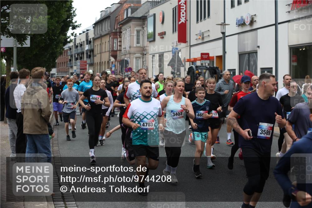 12.06.2026 - Holstenköstenlauf Andreas Tolksdorf http://msf.ph/oto/9744208 12.06.2026 17:34:16 Laufen 4446, 3001, 4663, 3407, 465, 17, 4703, 3589 meine-sportfotos.de