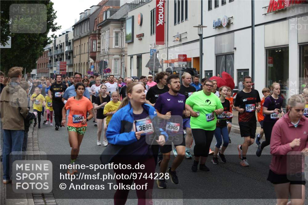 12.06.2026 - Holstenköstenlauf Andreas Tolksdorf http://msf.ph/oto/9744228 12.06.2026 17:34:29 Laufen 4005, 400, 3480, 3604, 3707, 4208, 7064, 4481, 3699, 4905, 01 meine-sportfotos.de