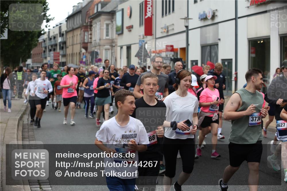 12.06.2026 - Holstenköstenlauf Andreas Tolksdorf http://msf.ph/oto/9744267 12.06.2026 17:34:57 Laufen 4414, 4343, 55, 4694, 88, 4330, 3736, 4627 meine-sportfotos.de