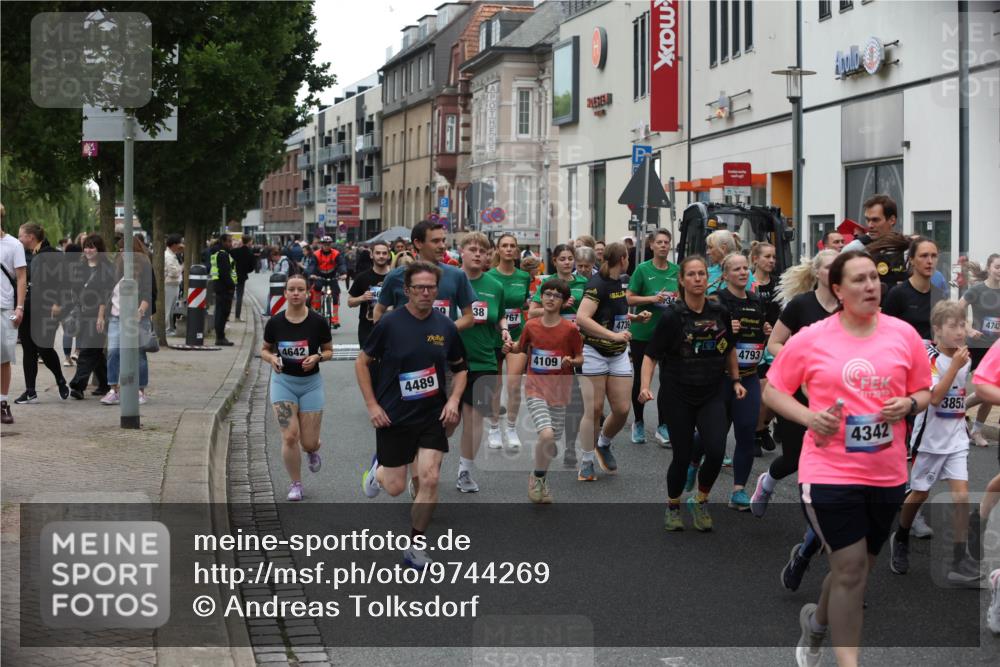 12.06.2026 - Holstenköstenlauf Andreas Tolksdorf http://msf.ph/oto/9744269 12.06.2026 17:35:01 Laufen 4642, 46, 9, 4489, 38, 767, 4109, 4739, 4793, 2030, 3851, 4342, 4742 meine-sportfotos.de