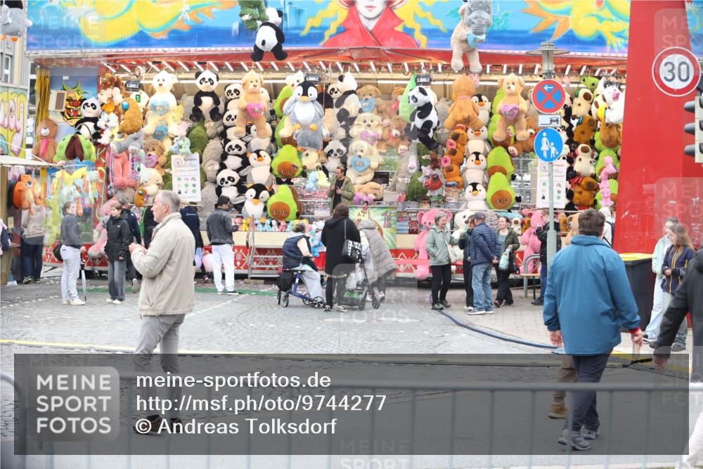 12.06.2026 - Holstenköstenlauf Andreas Tolksdorf http://msf.ph/oto/9744277 12.06.2026 17:45:01 Laufen 30 meine-sportfotos.de
