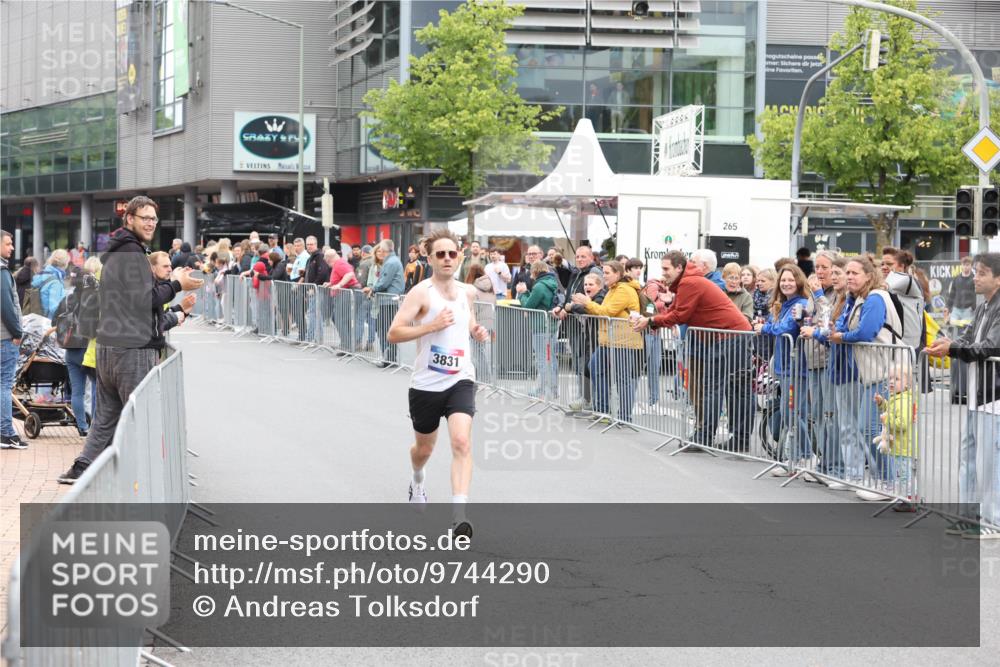 12.06.2026 - Holstenköstenlauf Andreas Tolksdorf http://msf.ph/oto/9744290 12.06.2026 17:48:52 Laufen 3831, 265 meine-sportfotos.de