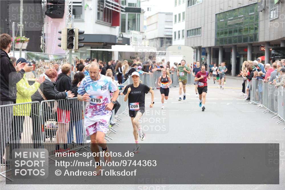 12.06.2026 - Holstenköstenlauf Andreas Tolksdorf http://msf.ph/oto/9744363 12.06.2026 17:51:39 Laufen 4795, 4709, 4595, 19 meine-sportfotos.de