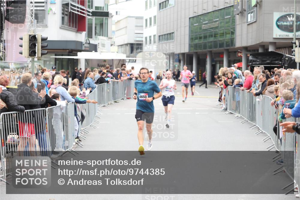 12.06.2026 - Holstenköstenlauf Andreas Tolksdorf http://msf.ph/oto/9744385 12.06.2026 17:51:57 Laufen 4650, 4500 meine-sportfotos.de