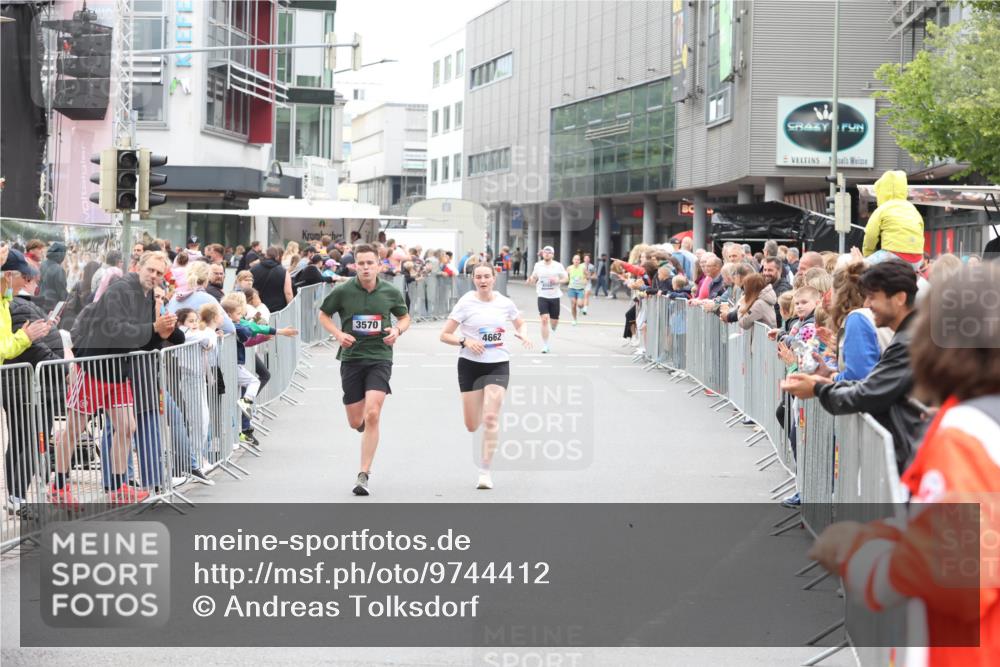 12.06.2026 - Holstenköstenlauf Andreas Tolksdorf http://msf.ph/oto/9744412 12.06.2026 17:52:30 Laufen 3570, 4662 meine-sportfotos.de