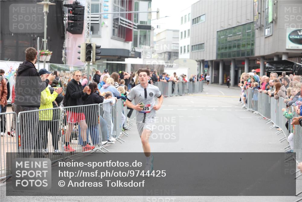 12.06.2026 - Holstenköstenlauf Andreas Tolksdorf http://msf.ph/oto/9744425 12.06.2026 17:52:44 Laufen 25 meine-sportfotos.de