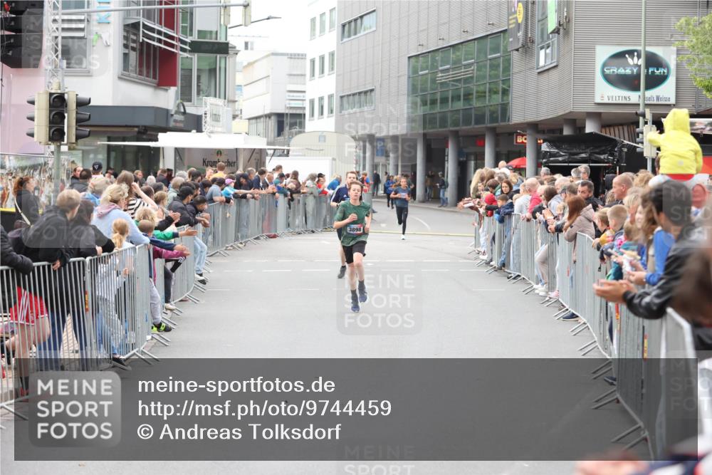 12.06.2026 - Holstenköstenlauf Andreas Tolksdorf http://msf.ph/oto/9744459 12.06.2026 17:53:47 Laufen 3898 meine-sportfotos.de