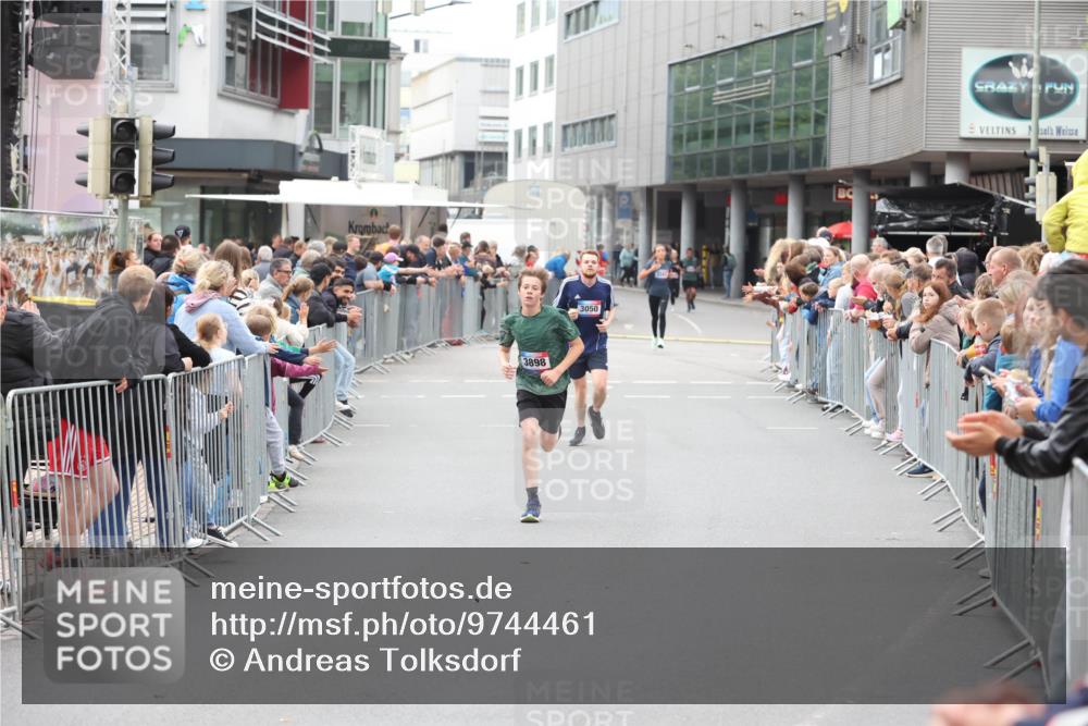 12.06.2026 - Holstenköstenlauf Andreas Tolksdorf http://msf.ph/oto/9744461 12.06.2026 17:53:49 Laufen 3898, 3050 meine-sportfotos.de