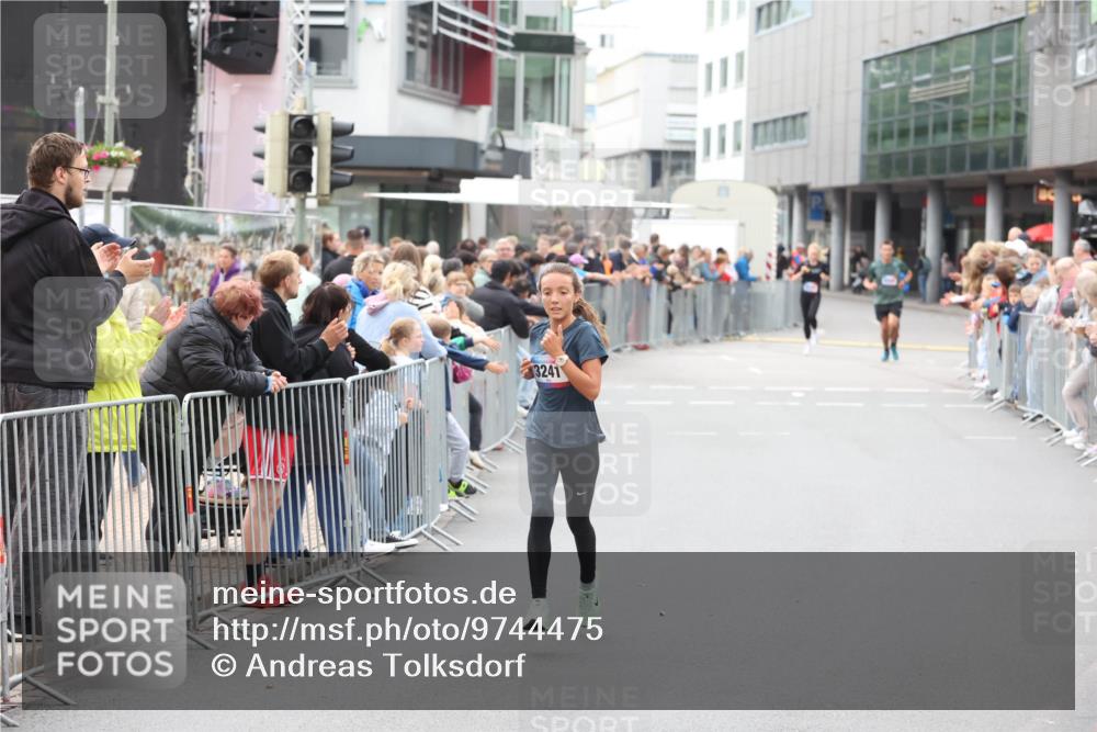 12.06.2026 - Holstenköstenlauf Andreas Tolksdorf http://msf.ph/oto/9744475 12.06.2026 17:53:58 Laufen 3241 meine-sportfotos.de