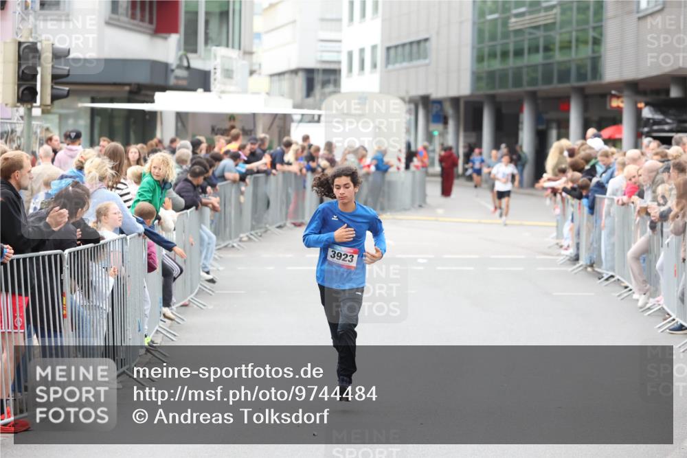 12.06.2026 - Holstenköstenlauf Andreas Tolksdorf http://msf.ph/oto/9744484 12.06.2026 17:54:11 Laufen 3923 meine-sportfotos.de