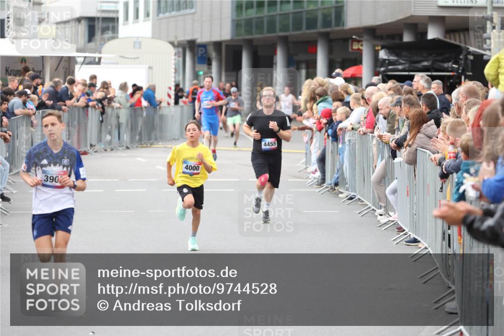 12.06.2026 - Holstenköstenlauf Andreas Tolksdorf http://msf.ph/oto/9744528 12.06.2026 17:54:58 Laufen 390, 4000, 4455, 3413 meine-sportfotos.de
