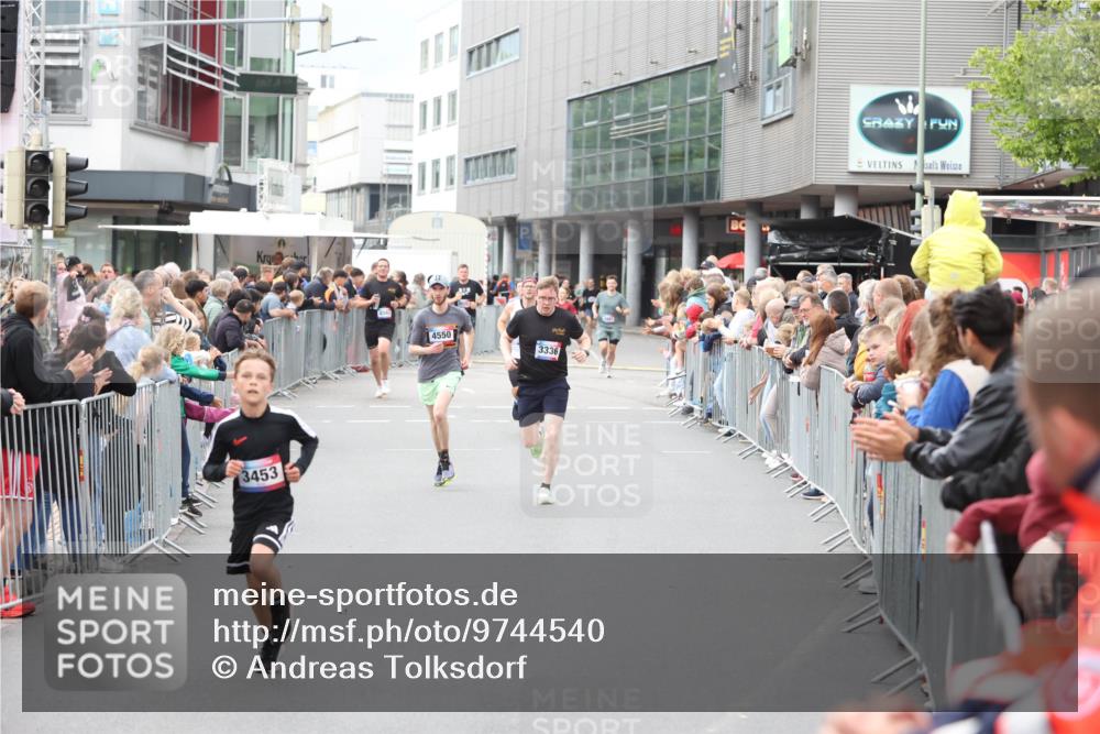 12.06.2026 - Holstenköstenlauf Andreas Tolksdorf http://msf.ph/oto/9744540 12.06.2026 17:55:09 Laufen 3453, 4550, 3336 meine-sportfotos.de