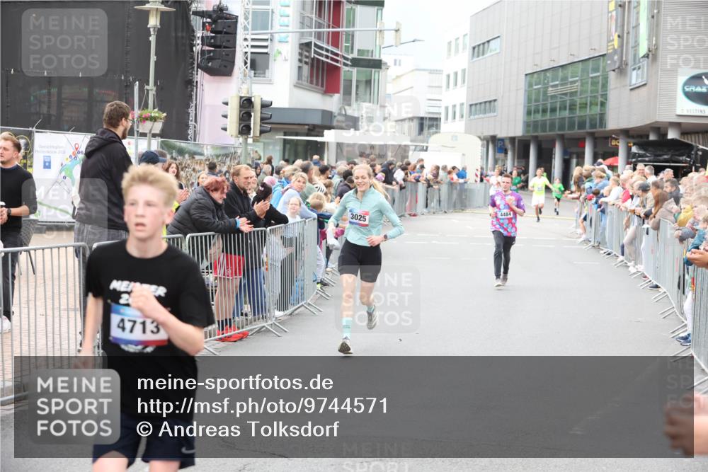 12.06.2026 - Holstenköstenlauf Andreas Tolksdorf http://msf.ph/oto/9744571 12.06.2026 17:55:31 Laufen 202, 2, 4713, 4484, 3025 meine-sportfotos.de