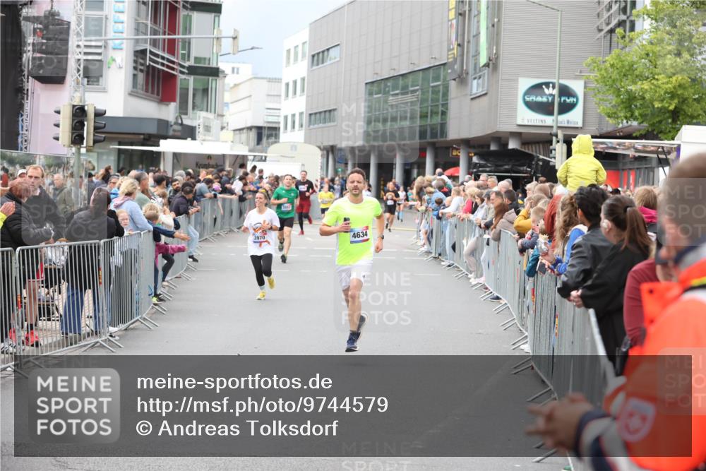 12.06.2026 - Holstenköstenlauf Andreas Tolksdorf http://msf.ph/oto/9744579 12.06.2026 17:55:40 Laufen 3970, 3882, 4634 meine-sportfotos.de