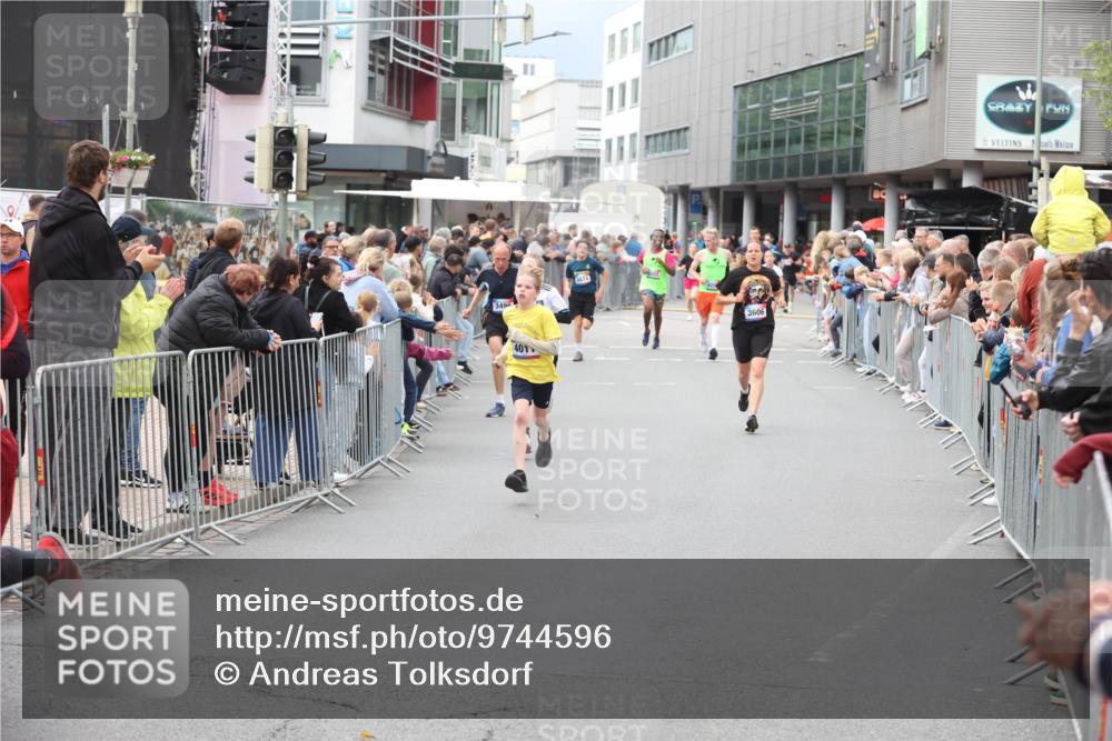 12.06.2026 - Holstenköstenlauf Andreas Tolksdorf http://msf.ph/oto/9744596 12.06.2026 17:55:49 Laufen 349, 401, 4674, 3606 meine-sportfotos.de