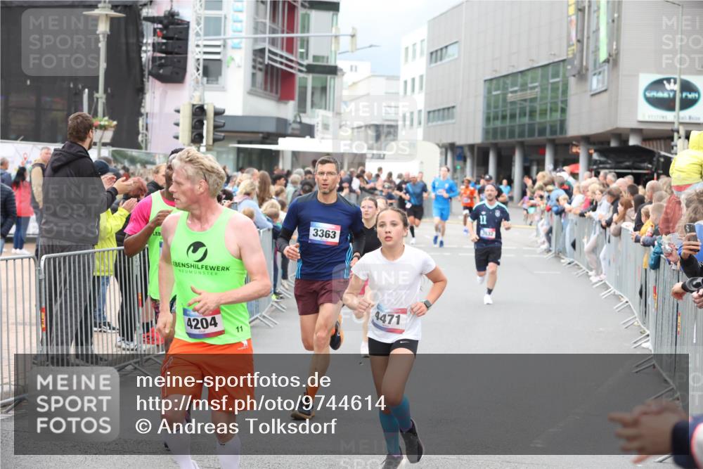 12.06.2026 - Holstenköstenlauf Andreas Tolksdorf http://msf.ph/oto/9744614 12.06.2026 17:55:58 Laufen 4204, 3363, 4471, 3532 meine-sportfotos.de