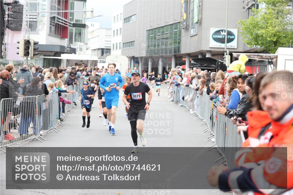 12.06.2026 - Holstenköstenlauf Andreas Tolksdorf http://msf.ph/oto/9744621 12.06.2026 17:56:04 Laufen 4510, 3851, 3572 meine-sportfotos.de