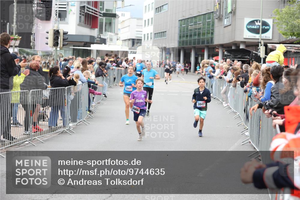 12.06.2026 - Holstenköstenlauf Andreas Tolksdorf http://msf.ph/oto/9744635 12.06.2026 17:56:10 Laufen 3564, 3966, 3847 meine-sportfotos.de