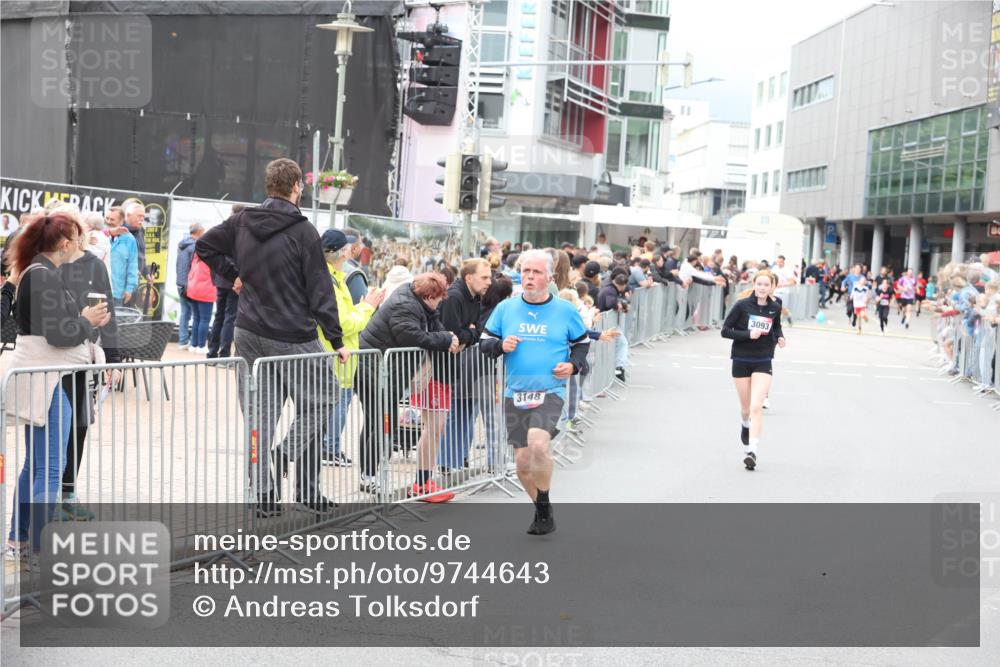 12.06.2026 - Holstenköstenlauf Andreas Tolksdorf http://msf.ph/oto/9744643 12.06.2026 17:56:19 Laufen 14, 3148, 3093 meine-sportfotos.de