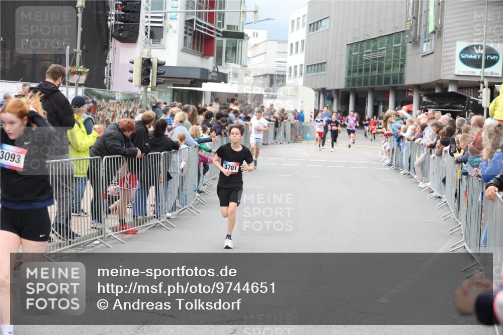 12.06.2026 - Holstenköstenlauf Andreas Tolksdorf http://msf.ph/oto/9744651 12.06.2026 17:56:23 Laufen 3093, 3701 meine-sportfotos.de