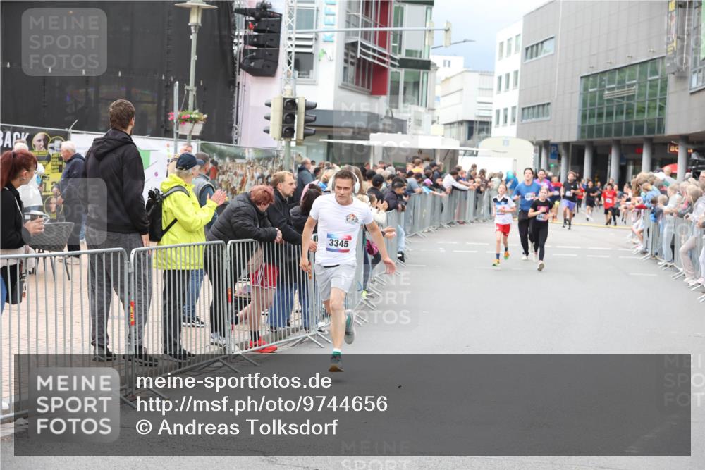 12.06.2026 - Holstenköstenlauf Andreas Tolksdorf http://msf.ph/oto/9744656 12.06.2026 17:56:27 Laufen 3345 meine-sportfotos.de