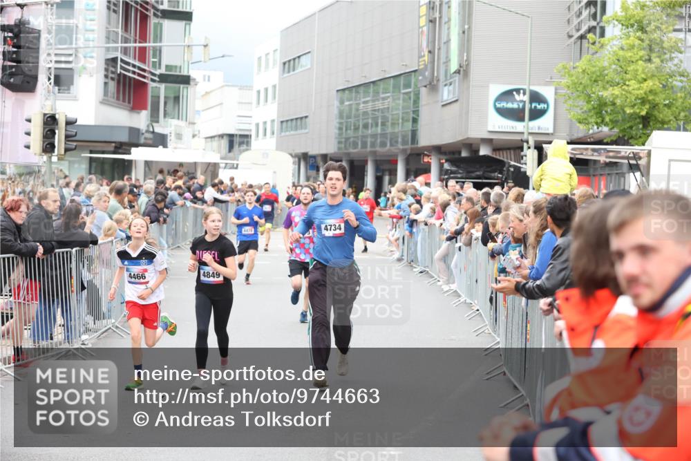 12.06.2026 - Holstenköstenlauf Andreas Tolksdorf http://msf.ph/oto/9744663 12.06.2026 17:56:32 Laufen 4466, 4849, 4478, 4734 meine-sportfotos.de