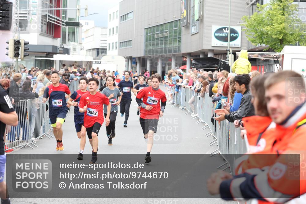 12.06.2026 - Holstenköstenlauf Andreas Tolksdorf http://msf.ph/oto/9744670 12.06.2026 17:56:38 Laufen 3672, 3982, 1569, 4032, 3990 meine-sportfotos.de