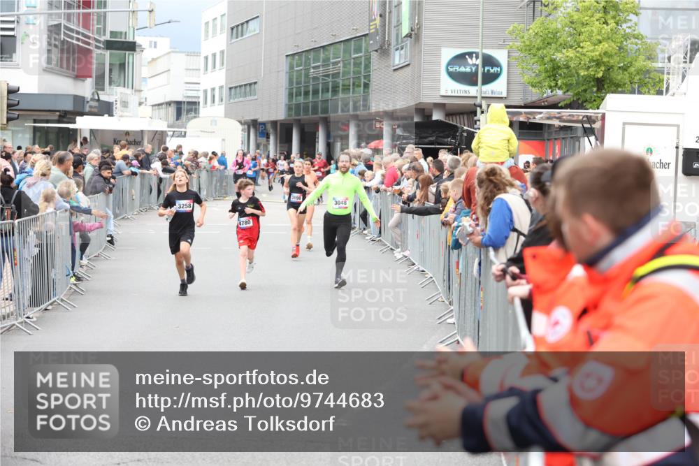 12.06.2026 - Holstenköstenlauf Andreas Tolksdorf http://msf.ph/oto/9744683 12.06.2026 17:56:48 Laufen 3258, 4780, 3198, 3048, 2 meine-sportfotos.de