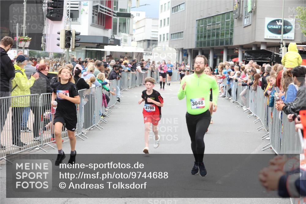 12.06.2026 - Holstenköstenlauf Andreas Tolksdorf http://msf.ph/oto/9744688 12.06.2026 17:56:51 Laufen 8, 4780, 3048 meine-sportfotos.de
