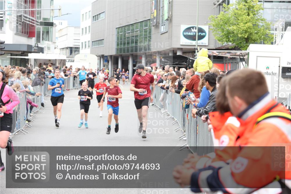 12.06.2026 - Holstenköstenlauf Andreas Tolksdorf http://msf.ph/oto/9744693 12.06.2026 17:56:59 Laufen 3964, 3013, 3985, 4290, 287, 265 meine-sportfotos.de