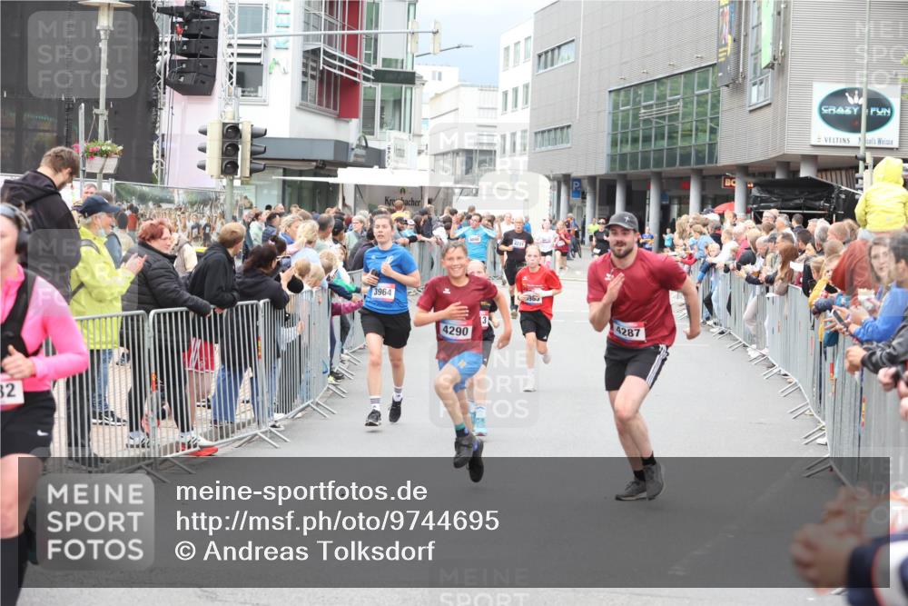 12.06.2026 - Holstenköstenlauf Andreas Tolksdorf http://msf.ph/oto/9744695 12.06.2026 17:57:00 Laufen 32, 3964, 4290, 4231, 963, 4287 meine-sportfotos.de