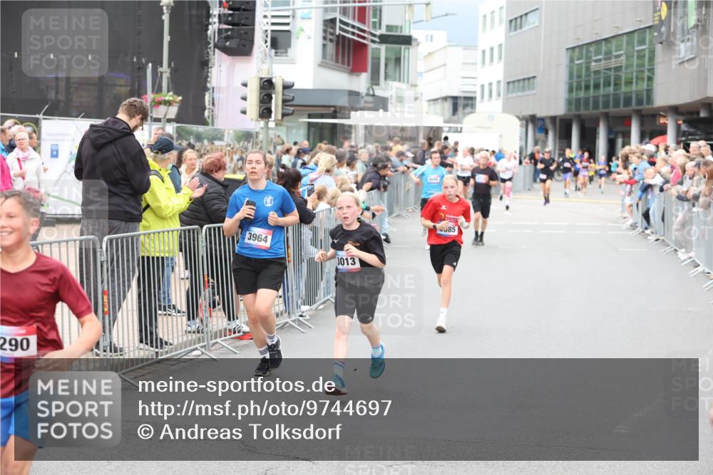 12.06.2026 - Holstenköstenlauf Andreas Tolksdorf http://msf.ph/oto/9744697 12.06.2026 17:57:02 Laufen 290, 3964, 3013, 85 meine-sportfotos.de