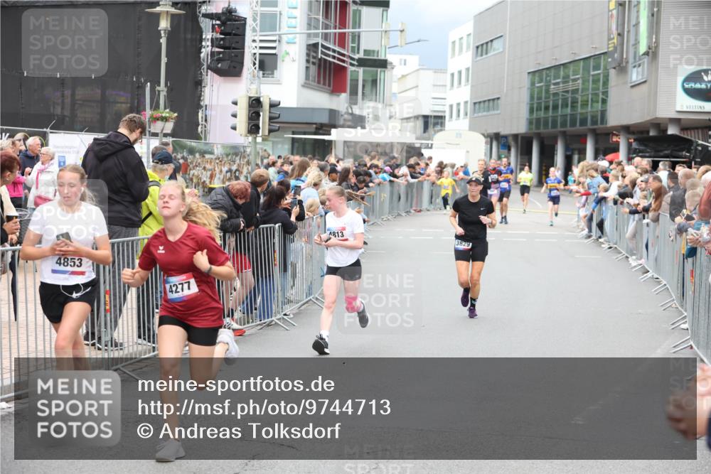 12.06.2026 - Holstenköstenlauf Andreas Tolksdorf http://msf.ph/oto/9744713 12.06.2026 17:57:11 Laufen 202, 4853, 4277, 4813, 3829 meine-sportfotos.de