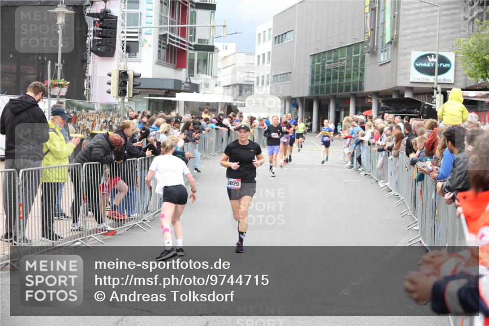 12.06.2026 - Holstenköstenlauf Andreas Tolksdorf http://msf.ph/oto/9744715 12.06.2026 17:57:13 Laufen 3829, 454 meine-sportfotos.de