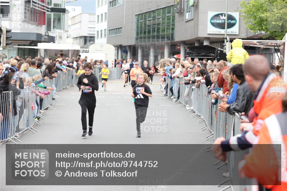 12.06.2026 - Holstenköstenlauf Andreas Tolksdorf http://msf.ph/oto/9744752 12.06.2026 17:57:46 Laufen 106, 455 meine-sportfotos.de
