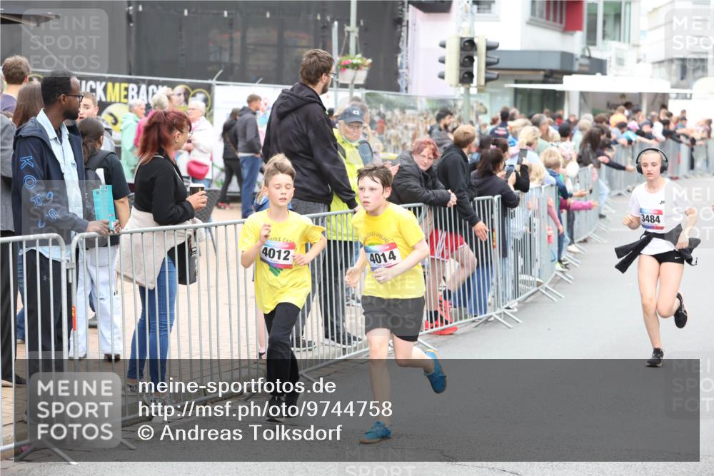 12.06.2026 - Holstenköstenlauf Andreas Tolksdorf http://msf.ph/oto/9744758 12.06.2026 17:57:56 Laufen 4012, 4014, 3484 meine-sportfotos.de